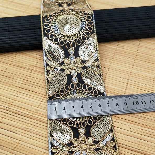 刺繍リボン　テープ　黒　ブラック　ゴールド　花　フラワー　幅約7cm 長さ約1.8m ハンドメイド　手芸　可愛い　高級　立体　金色糸_画像4