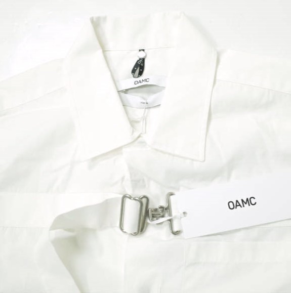 新品 OAMC オーエーエムシー Strapped Shirt バックルフロント コットンポプリンシャツ I024455 XS ホワイト 長袖 ストラップ g12486_画像5