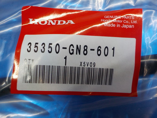 WD●〇（31）１点のみ純正部品新品未使用HONDAホンダ　NSR50　リアブレーキストップスイッチ（3535-GN8-601）X5V09　5-11/24（ま）5　_画像3