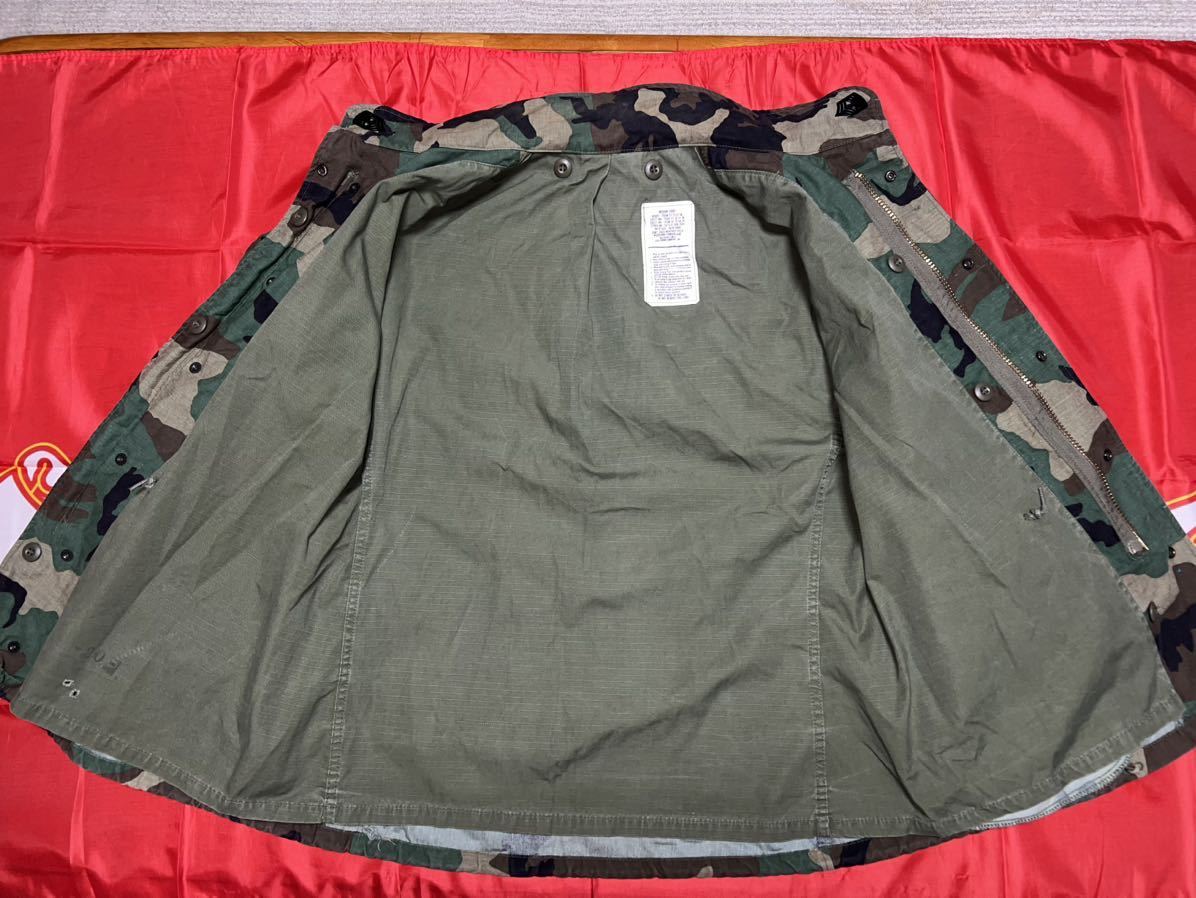 ビンテージ　80's USMC M65 COLD WEATHER FIELD WOODLAND CAMO JACKET DLA100-82-C-0675 プラスジッパー　MEDIUM SHORT 上級曹長バッジ付_画像5