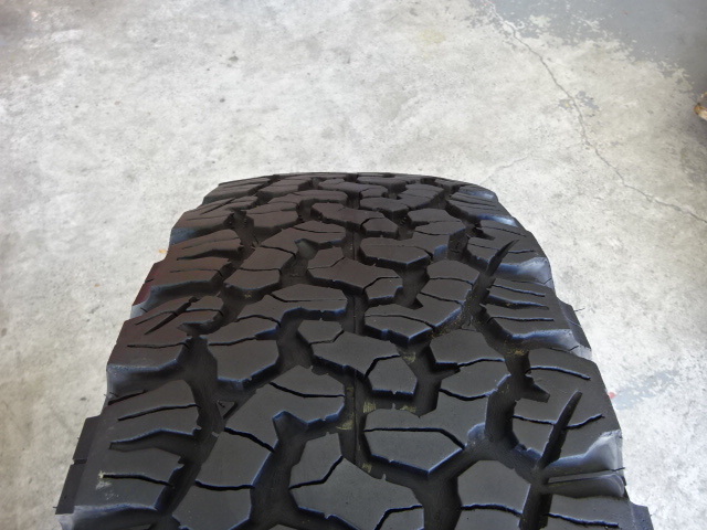 バリ山!!BF goodrich ALL-terrain T/A KO2 LT265/70R17 121/118S 10PR ホワイトレター 中古4本セット FJクルーザー等_画像7