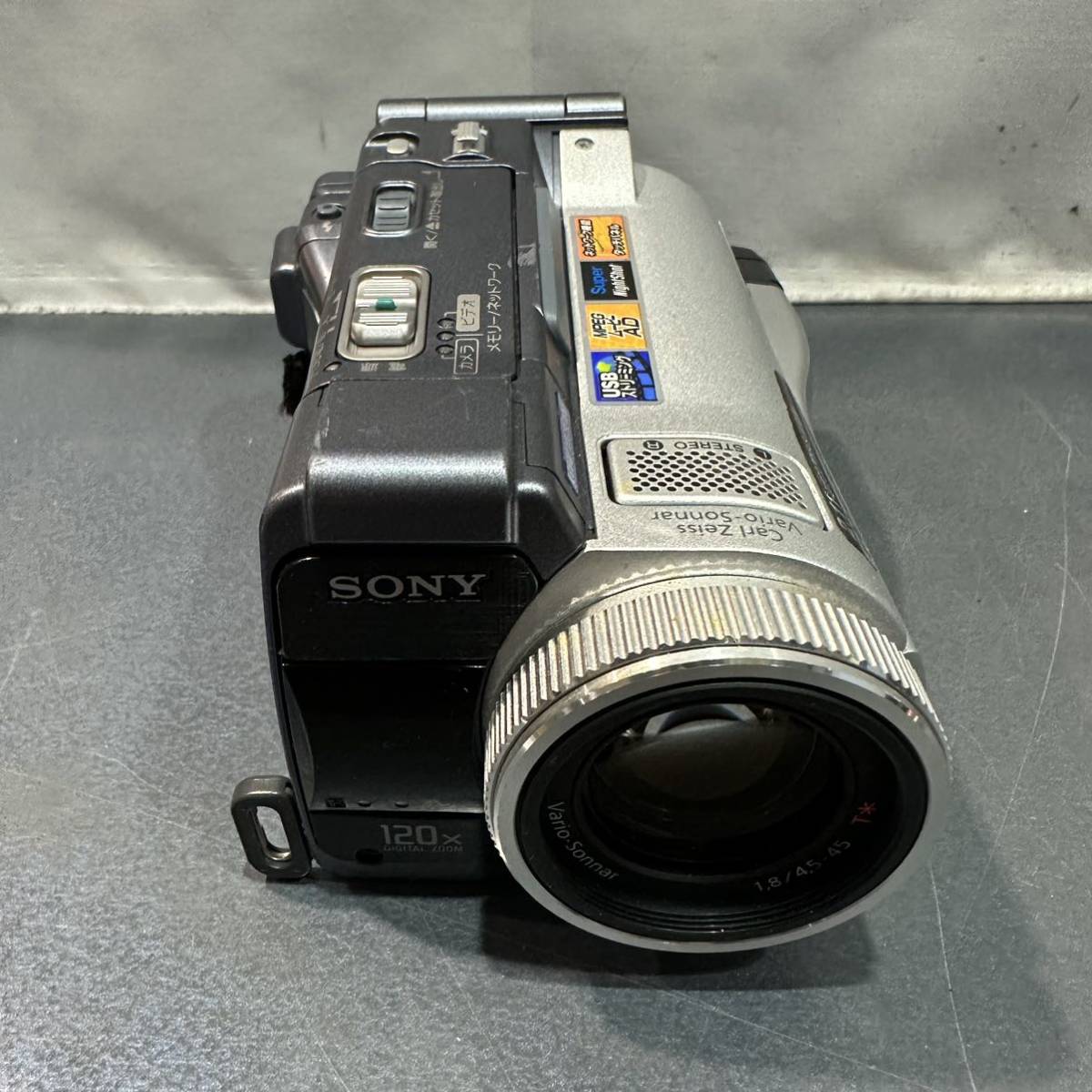 SONY デジタルビデオカメラ DCR-IP220 通電確認済み ハンディカム ソニー 本体のみ_画像3