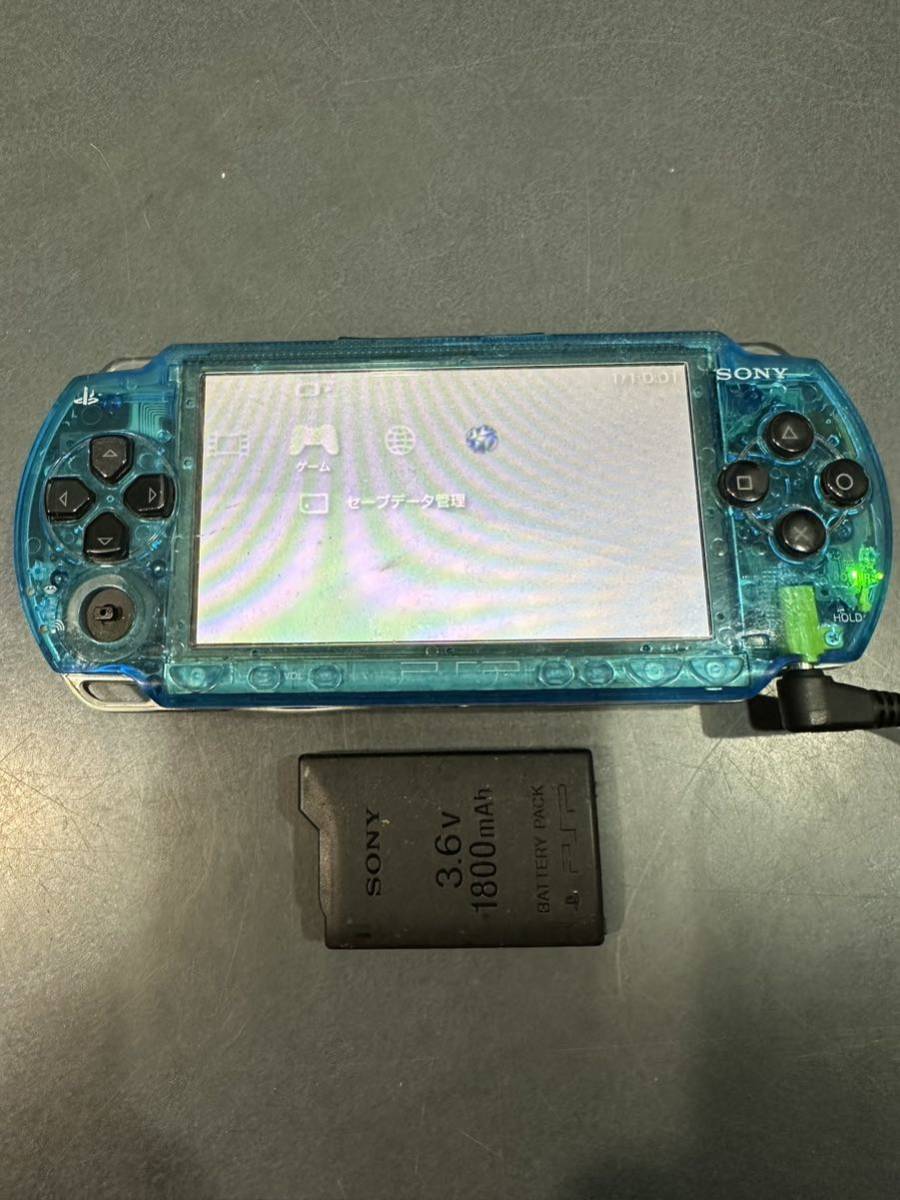 【PSP】SONY ソニー PSP 1000 プレイステーションポータブル クリア ブルー 動作確認済み ゲーム機本体のみ バッテリーあり ケーブルなし_画像1