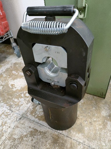 カクタス CT-700(分離式圧着工具) SEP-20DX(電動油圧ポンプ カクタス CT-700(分離式圧着工具) SEP-20DX(電動油圧ポンプ