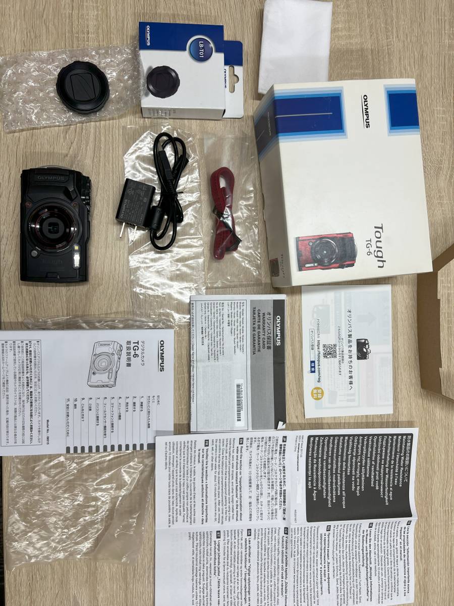 1000円スタート【中古】OLYMPUS コンパクトデジタルカメラ TG-6 ブラック レンズバリア LB-T01_画像1