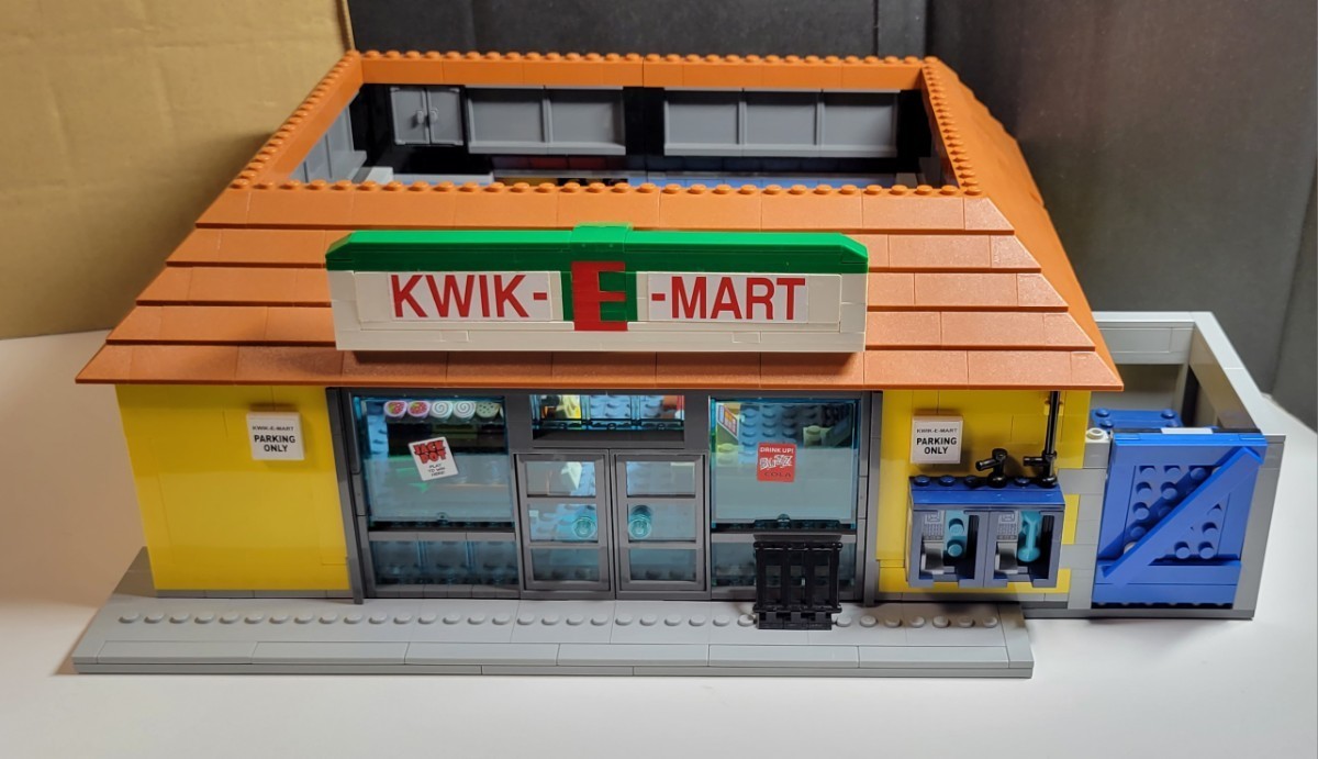 LEGO レゴ シンプソンズ 71016 クイックＥマート The Kwik-E-Mart 現状品 ジャンク ミニフィグ等欠品 タウン 建物 ジオラマ ミニチュア_画像1