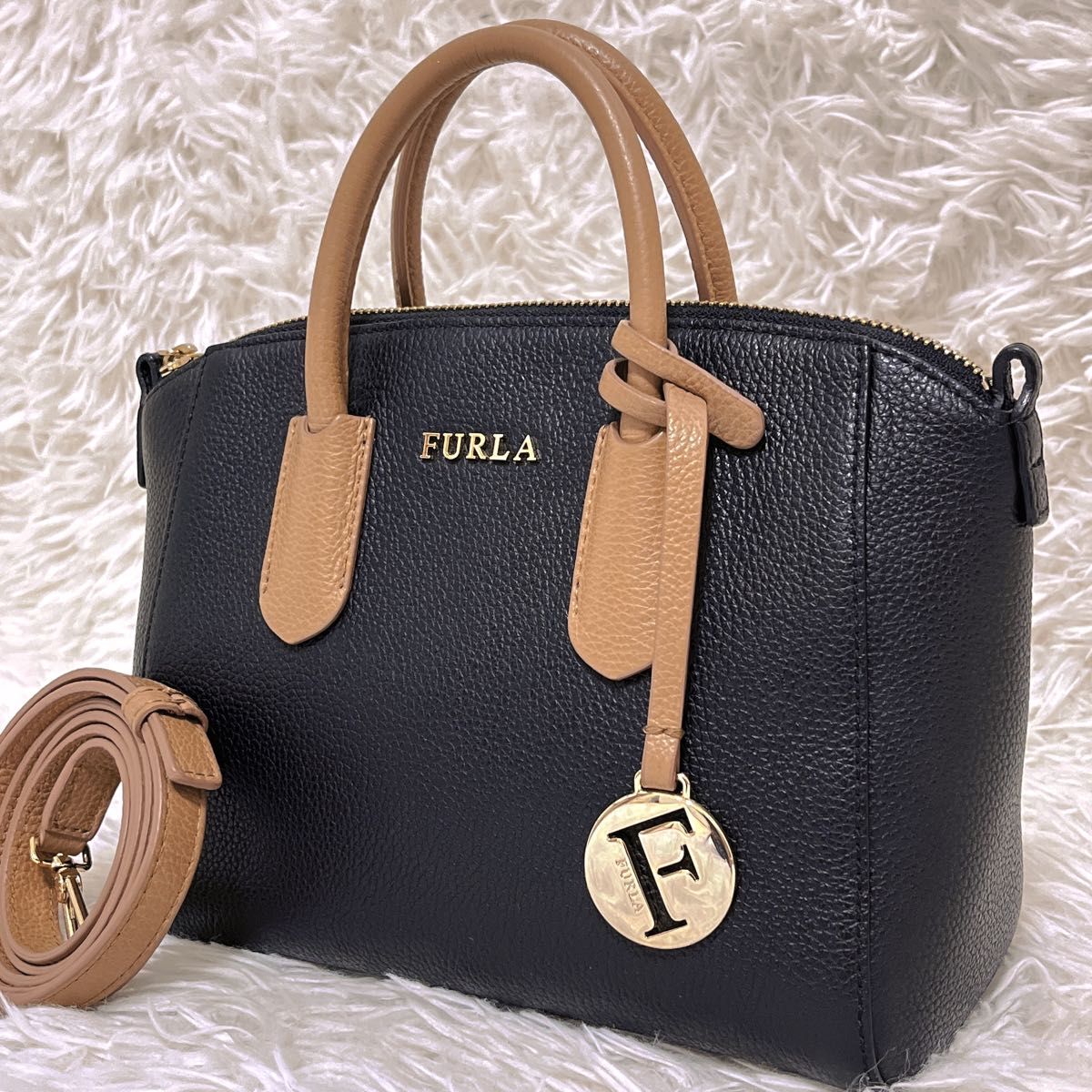 極美品 FURLA フルラ テッサ ハンドバック ショルダーバック 2way-