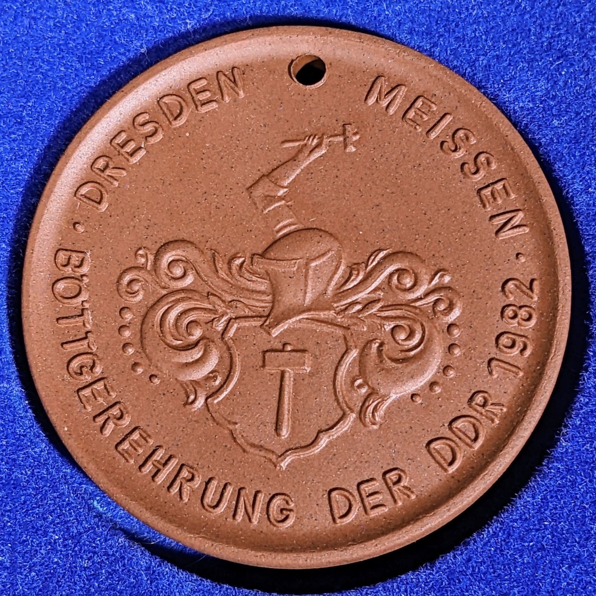 Meissenマイセン　陶芸　西洋陶磁　マイセンベトガー　磁器メダル　ケース付き　現状品_画像5