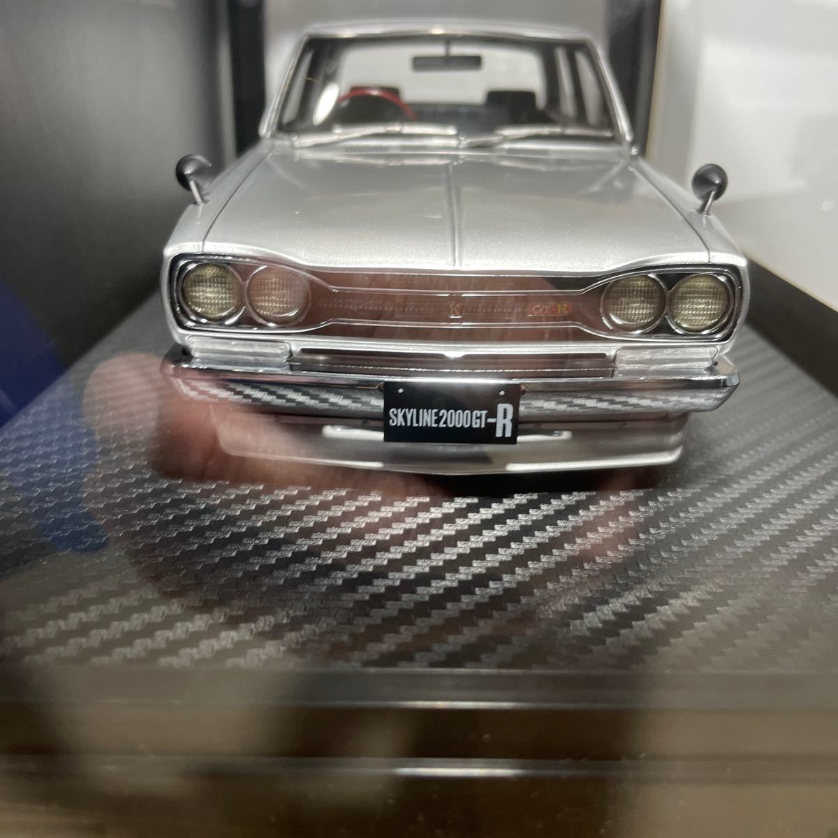 イグニッションモデル 1/18 スカイライン2000 GT-R 4ドア IG0750_画像2