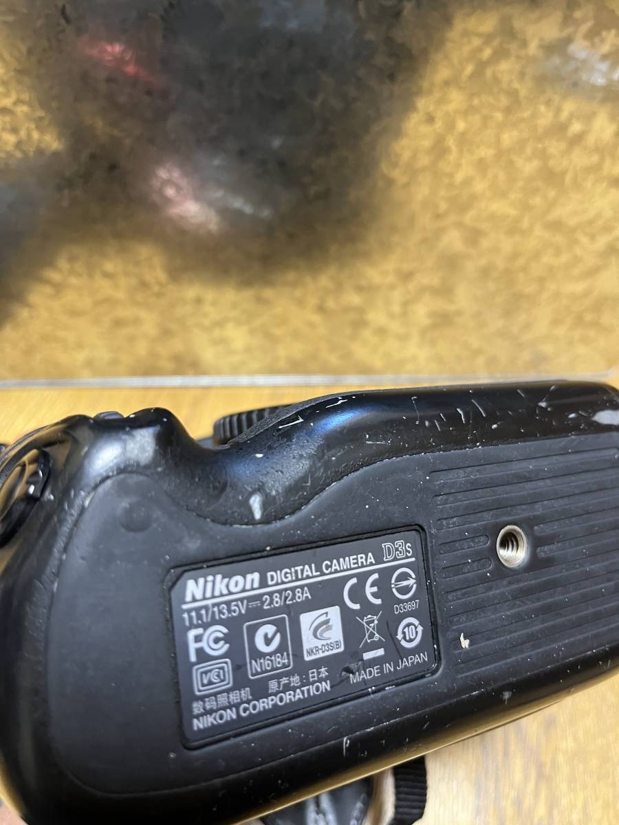 Nikon D3s ストラップ・バッテリー付き_画像4