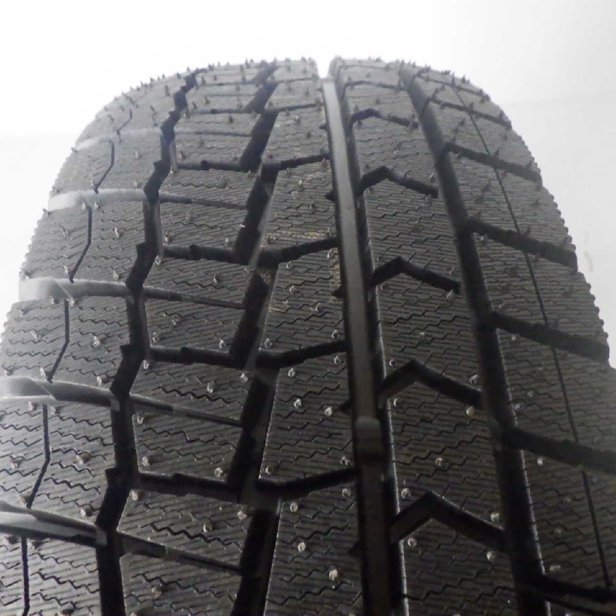 195/60R17 90Q ダンロップ WINTERMAXX WM02 新品処分 2本セット価格 スタッドレスタイヤ 2019年製_画像2