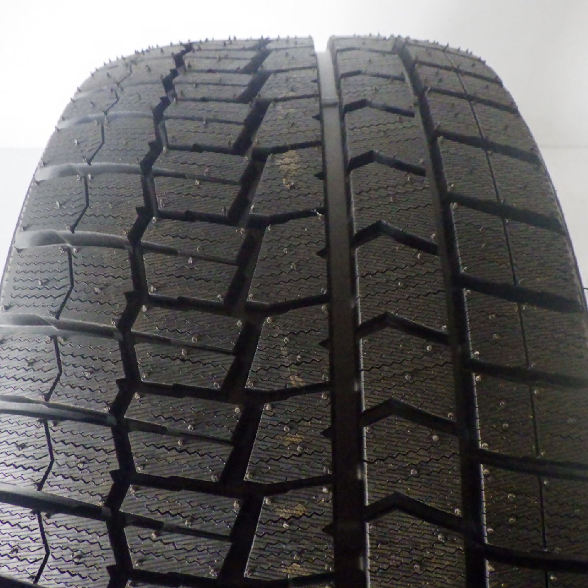 255/35R18 90Q ダンロップ WINTERMAXX WM02 新品処分 1本のみ価格 スタッドレスタイヤ 2019年製_画像2