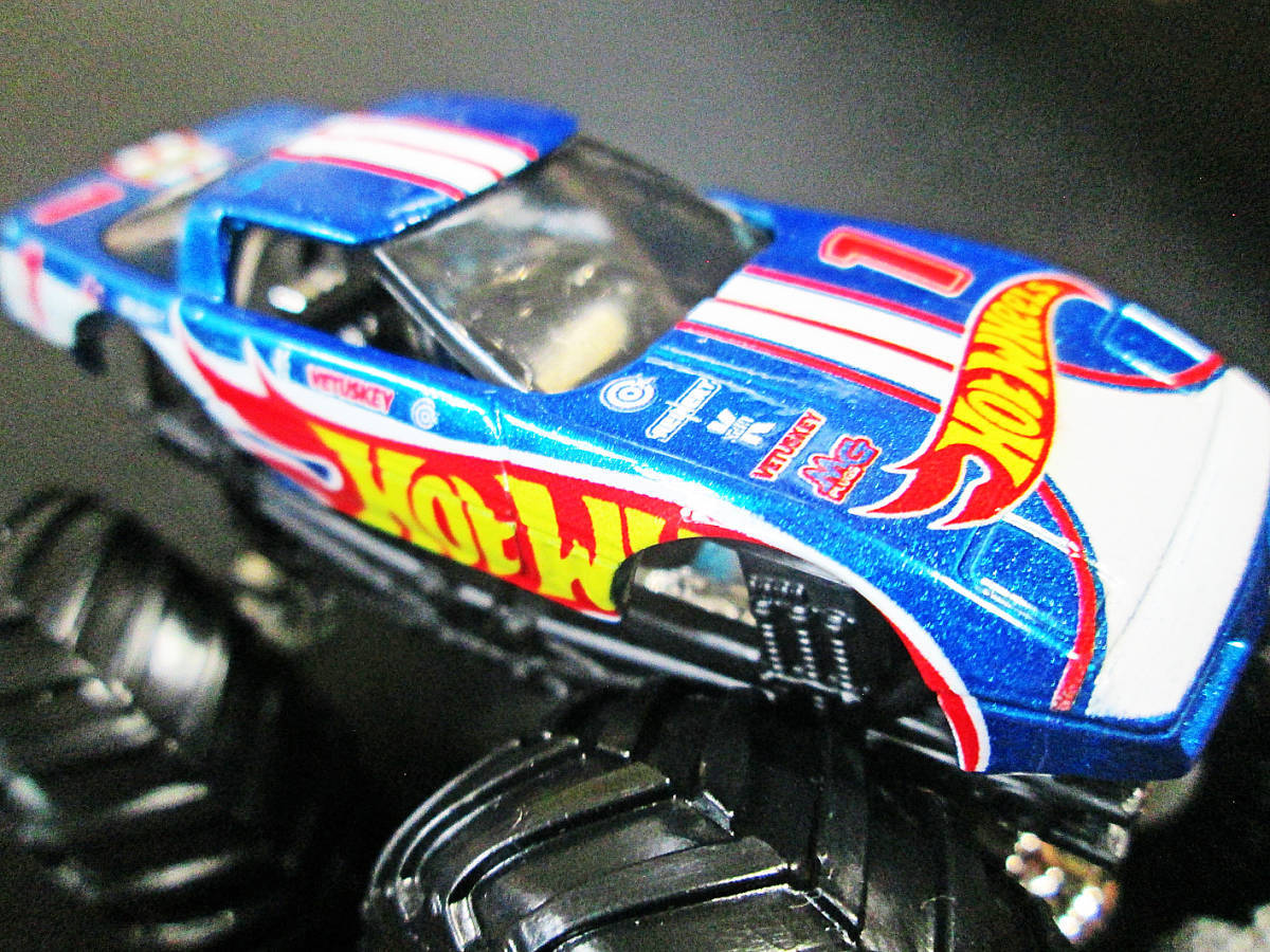 ★入手困難 MONSTER TRUCK Exclusive Race Team Corvette 5Pack/限定 チームカラー コルベット/消防車/はしご車/機関車/モンスタートラック_見本画像