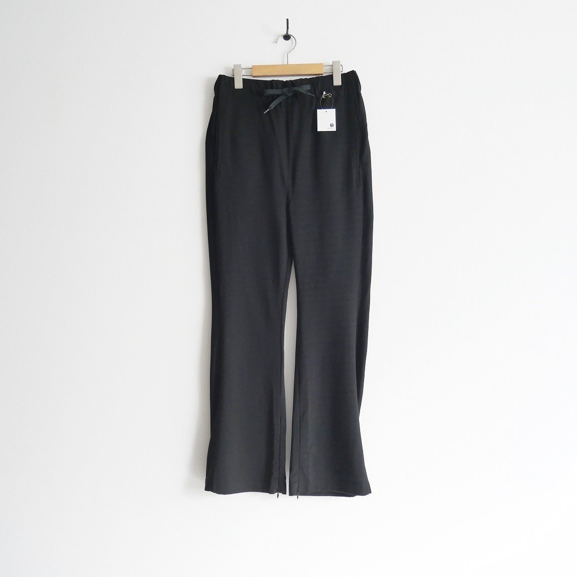 2022SS 未使用 / アパルトモン別注 REMI RELIEF レミレリーフ / 22030560400310 Filament Rayon Pants パンツ M / 2211-0644の画像1