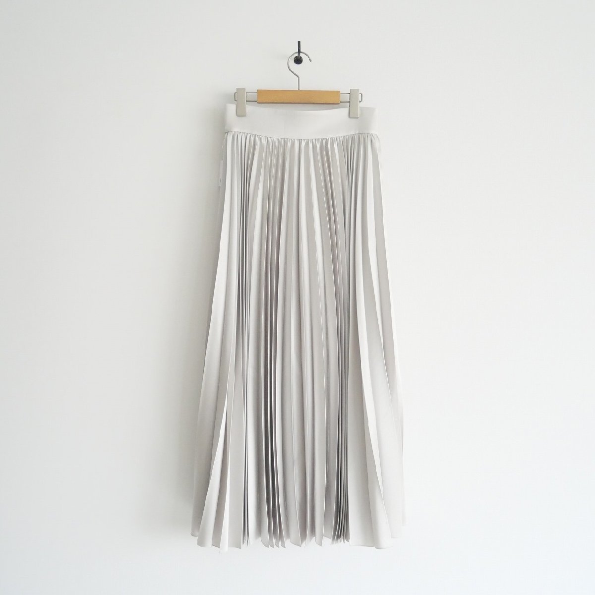 2021AW 未使用 / L'Appartementアパルトモン HAVEL studio ハーヴェルスタジオ / SATIN PLEATED SKIRT プリーツスカート 36 / 2210-1180