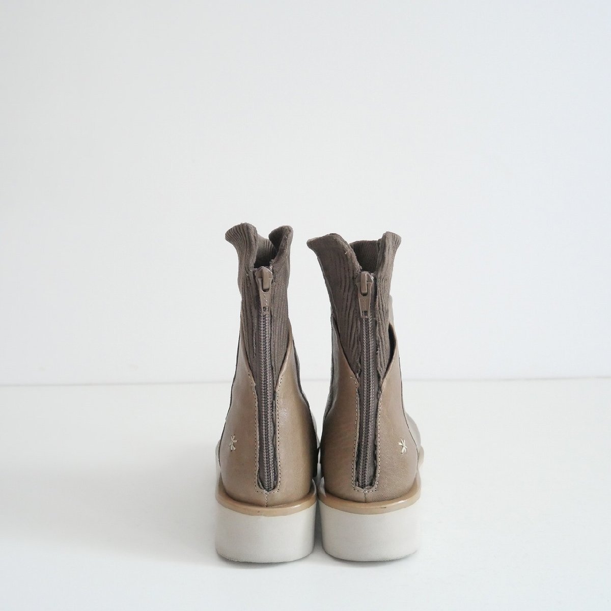 2022 / PATRIZIA BONFANTI Patricia mbon fan ti/ leather short boots YAYA 36 / PLAIN PEOPLE buy goods / 2305-0086