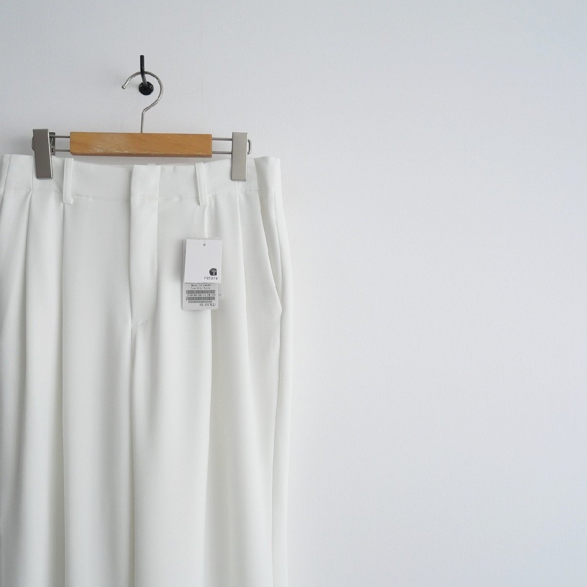 2022 / 未使用 / Lisiere / L'Appartement リジエール アパルトモン / Tuck Wide Pants(WHITE) ワイドパンツ 38 / 2303-0108_画像2