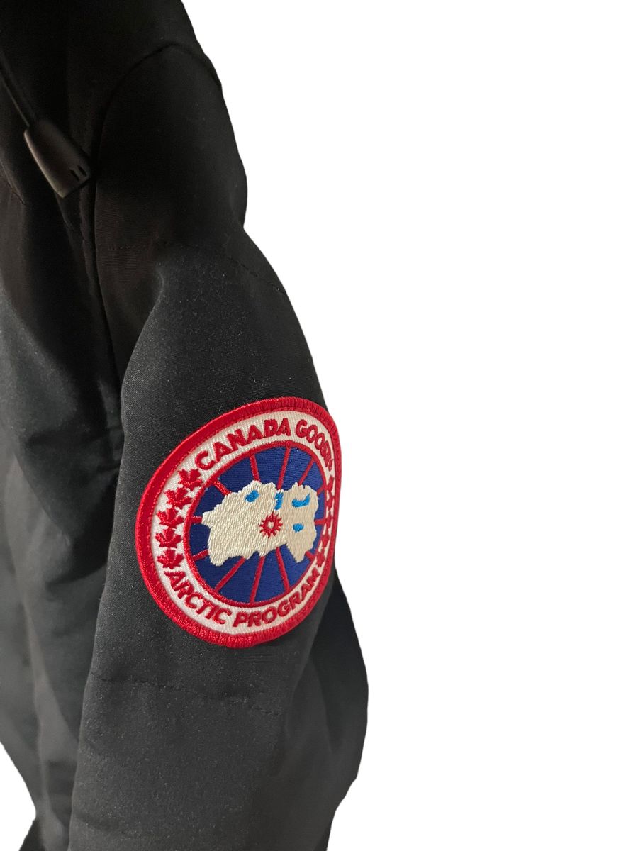 CANADA GOOSE カナダグースレディースダウンジャケット　2301JL