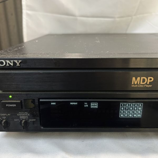 中古 SONY ソニー PICTURE ENHANCE MDP-555 ビデオデッキ CD,CDV,LD プレーヤー 通電確認済 現状品_画像2