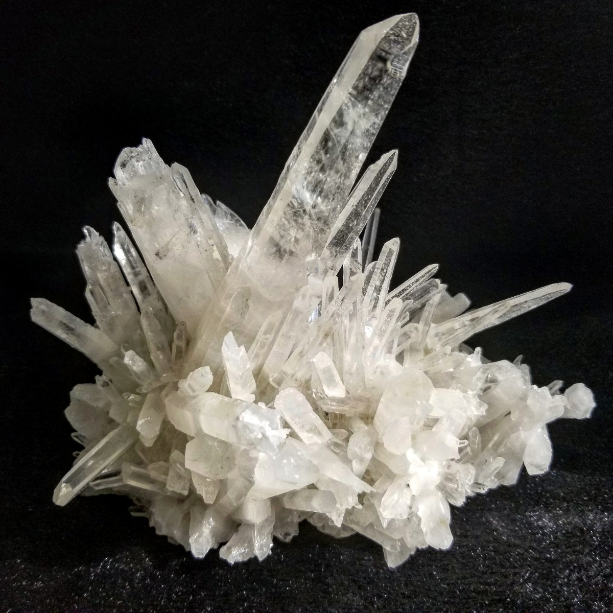 日本最大のブランド 水晶 ペルー産 1015g adnd.in