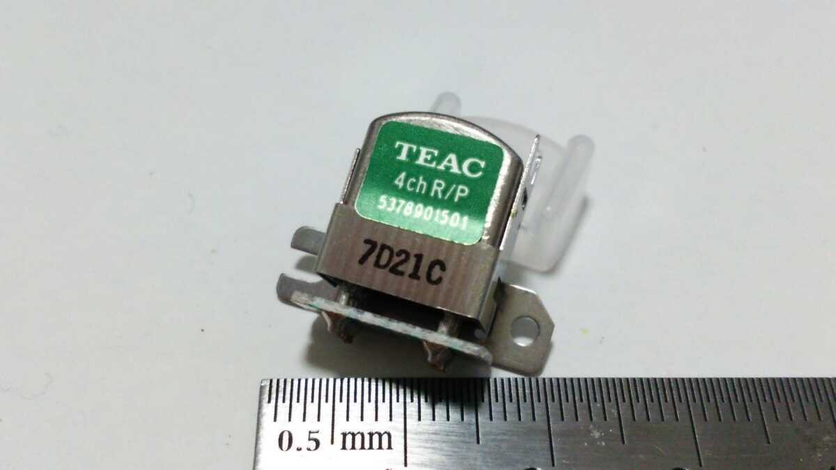 【倉庫整理】【ジャンク】新品 未使用 TEAC 4Tr-4Ch 録音/再生ヘッド 5378901501 V-707 V-909X V-R1 V-R2 CR-7 に?[NOS RECORD/PLAY HEAD]_画像1