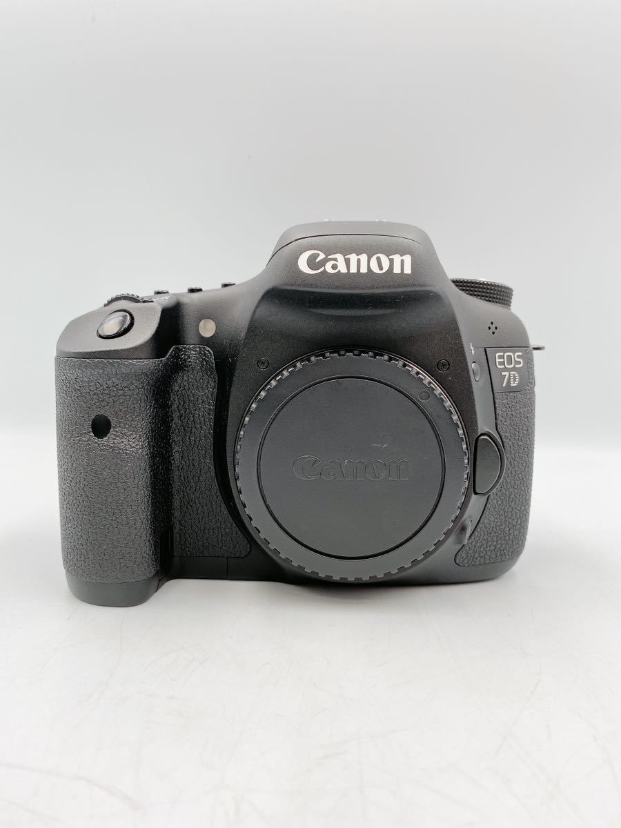 Canon キャノンEOS デジタル一眼レフカメラ EOS7D ボディ 予備バッテリー２個 充電器 ☆1円スタート_画像2