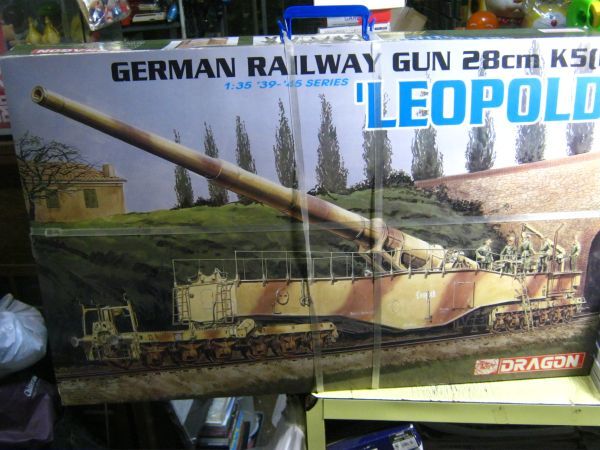 ・未開封品 プラモデル●ドラゴン ハセガワ 1/35●German Railway Gun 28cm K5(E)●28cm 列車砲 レオポルド_画像1