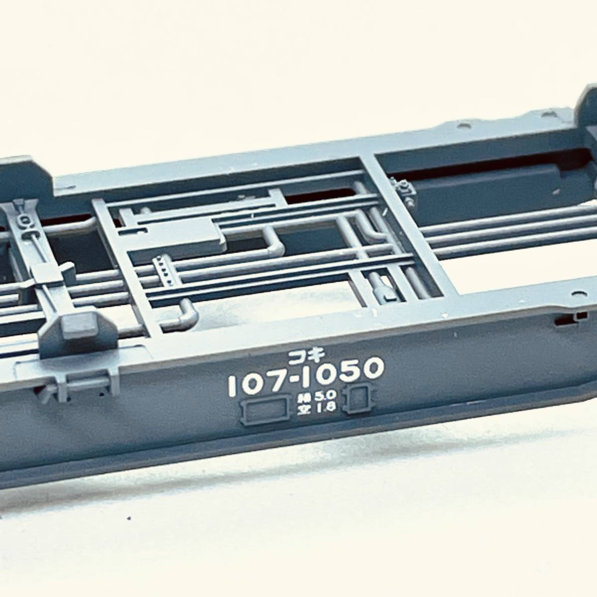 TOMIX コキ107-1050 台枠 1両分入り 8718 コキ107形(増備型・コンテナなし)からのバラシ_画像2