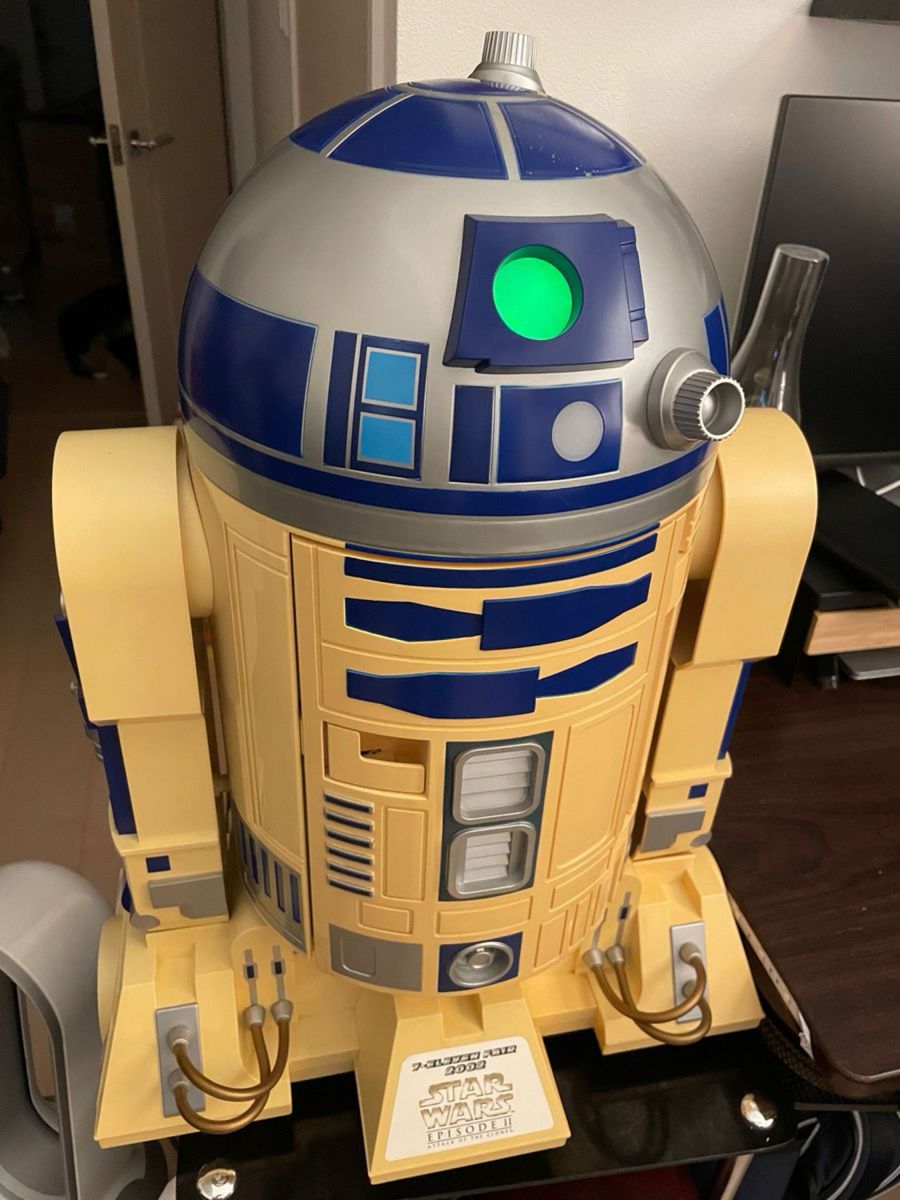希少品 スターウォーズ R2D2型 セブンイレブン限定温冷蔵庫 希少品 スターウォーズ R2D2型 セブンイレブン限定温冷蔵庫