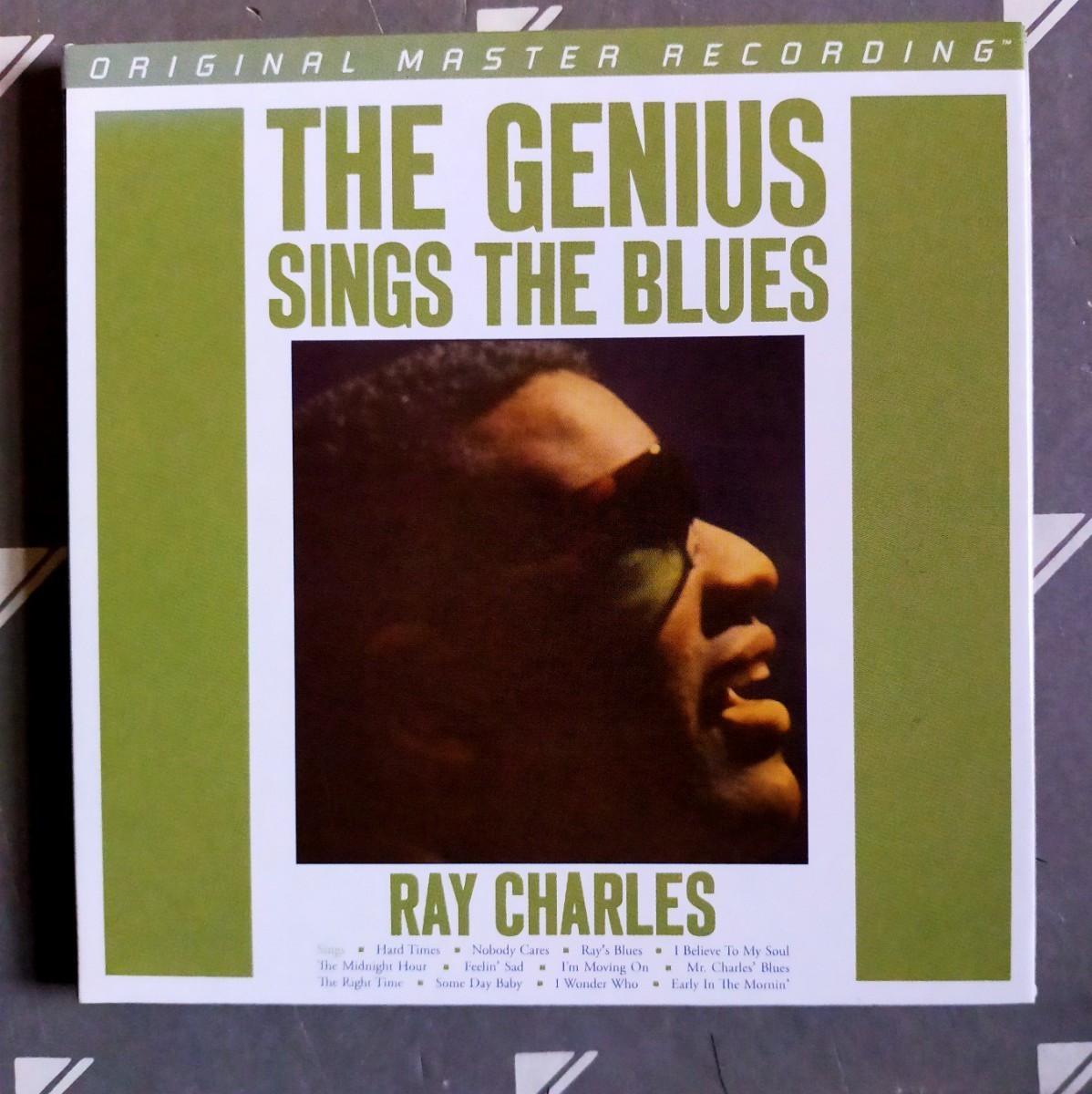 レイ・チャールズ RAY CHARLES／THE GENIUS SINGS THE BLUESハイブリッドSACD Mobile Fidelity 製作　限定ナンバー品_画像1