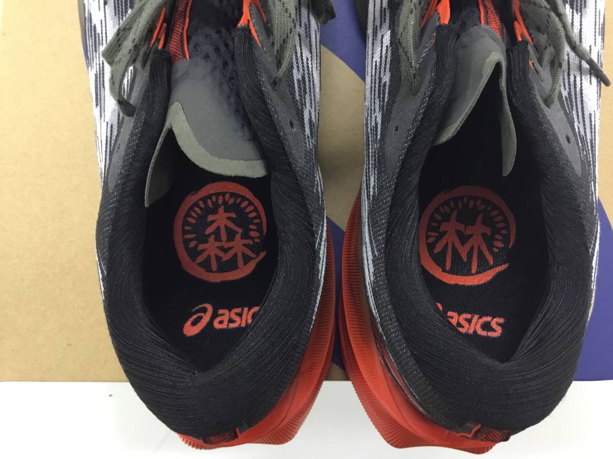 中古美品　ASICS NOVABLAST 3 TR　28.5ｃｍ　限定品 ノバブラスト３　1011B568-300_画像4