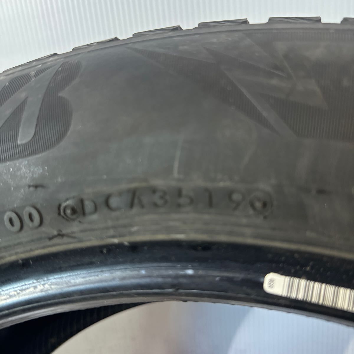 送料無料　A70 2019製 ブリヂストン　BLIZZAK DM V3 225/55R18 98Q 中古　スタッドレスタイヤ　4本セット_画像9