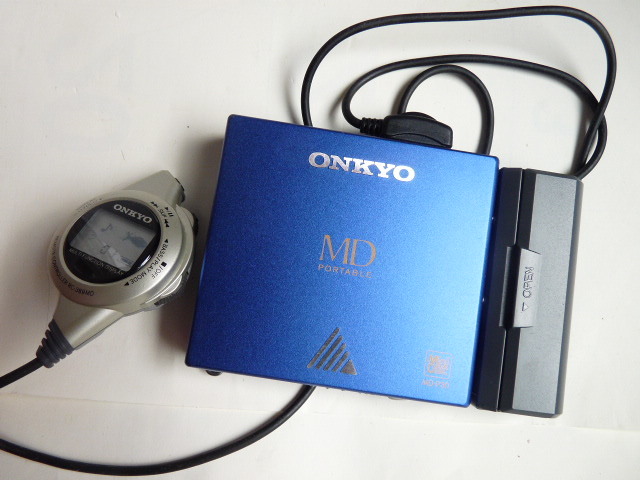 ONKYO MD-P30 オンキョー ポータブルMDプレーヤー ◆ブルー コントローラ 動作品_画像1