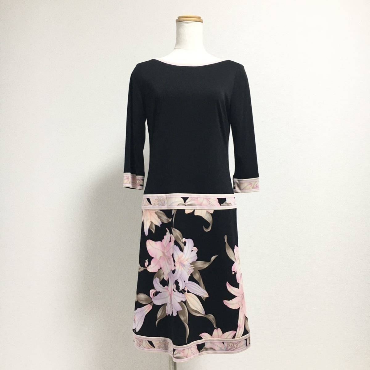 美品 近年 LEONARD レオナール カンカン 美しい花柄 ワンピース 美品 近年 LEONARD レオナール カンカン 美しい花柄 ワンピース