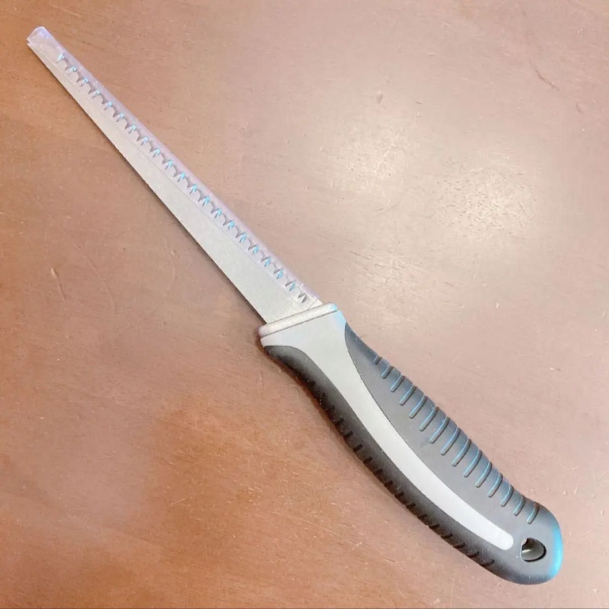 amazonベーシック  ウォールボードソー  刃の材質合金鋼　のこぎり　DIY ナイフ