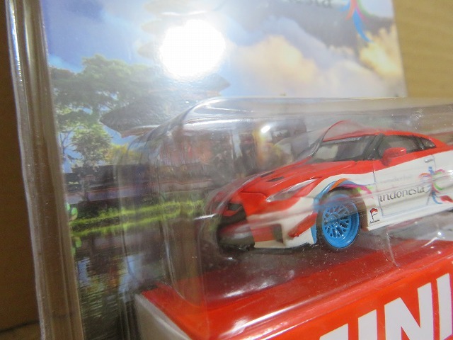 TSM Mini GT 1/64 LB WORKS GT Nissan GT-R R35 バージョン1 Wonderful インドネシア限定 MGT00384-R_画像3