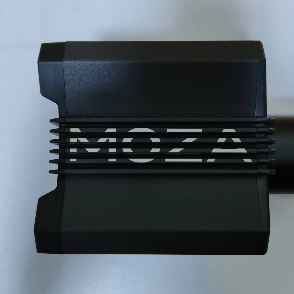 Moza Racing R9 V1 専用クランプ付 ホイールベース 9Nm ダイレクトドライブ フォースフィードバック ハンコン_画像3