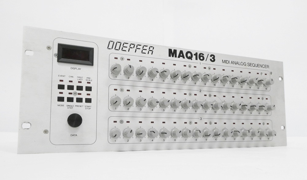 02 67-581669-10 △ [Y] DOEPFER MAQ 16/3 MIDI ANALOG SEQUENCER モジュラー 旭67_画像1