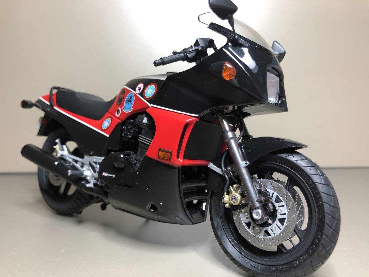 完成品 TOP GANマーベリック劇仕様GPZ900R アオシマ製1/12(完成品