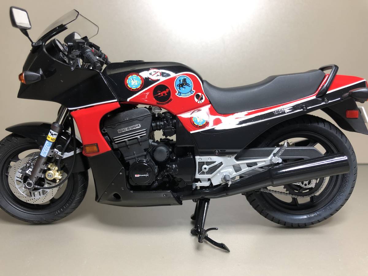 完成品 TOP GANマーベリック劇仕様GPZ900R アオシマ製1/12(完成品