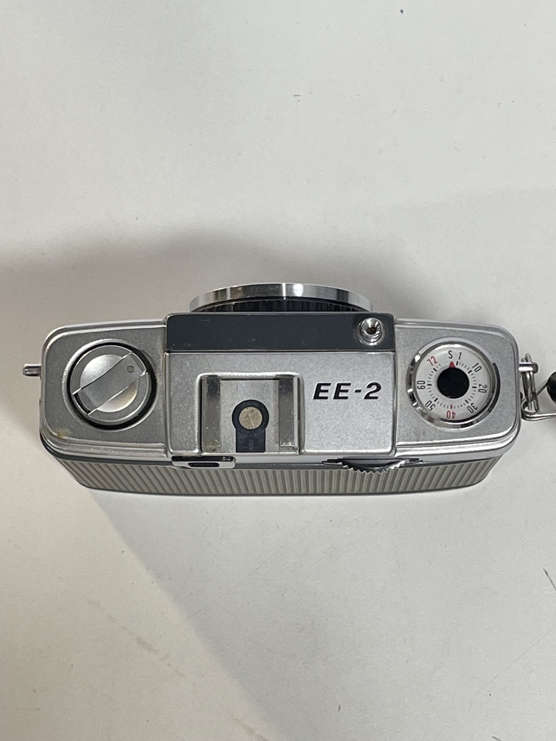 ● コレクター必見 OLYMPUS-PEN EE-2 オリンパス ペン レンズ D.Zuiko 1:3.5 f=28mm コンパクトカメラ ジャンク品 部品取り Ca847_画像5