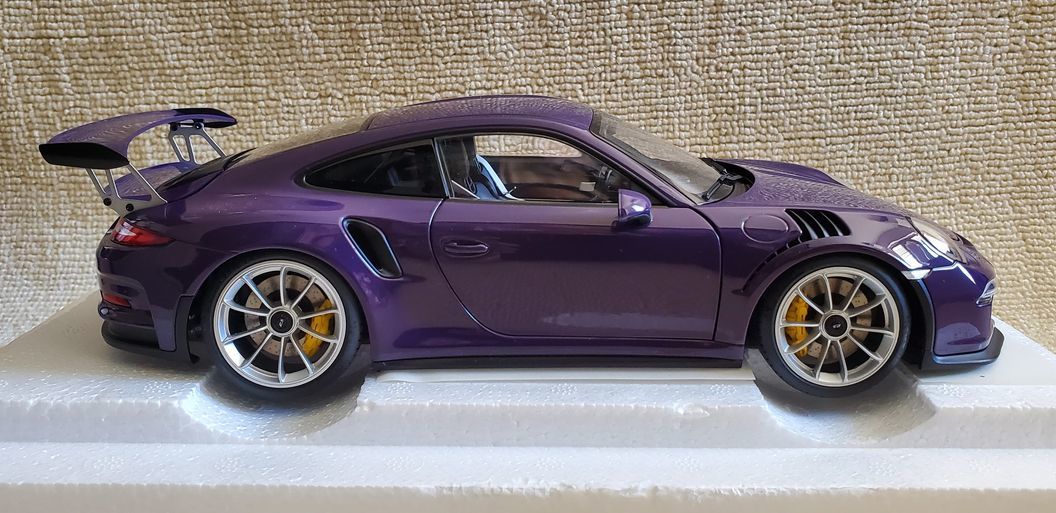 AUTOart オートアート 1/18 PORSCHE ポルシェ 911 (991) GT3 RS バイオレット 品番：78169_画像4