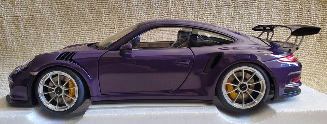 AUTOart オートアート 1/18 PORSCHE ポルシェ 911 (991) GT3 RS バイオレット 品番：78169_画像3