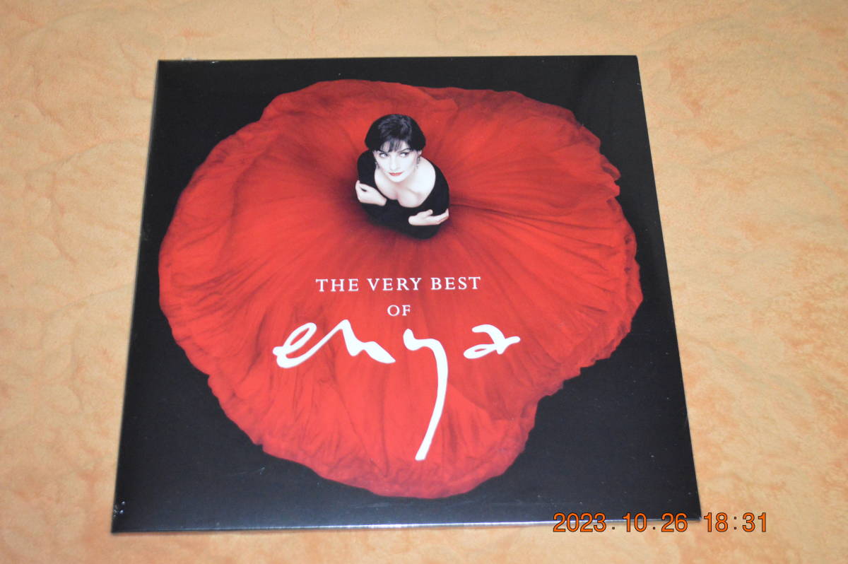  エンヤ ベスト盤 2LP ★＊ The Very Best Of Enya　　⑤_画像1