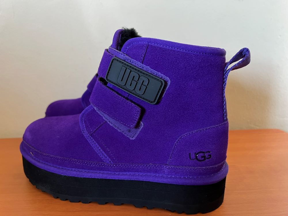 新品 UGG アグ キッズ　Kids' Neumel Platform Chukka 靴　US6 24.5cm_画像3