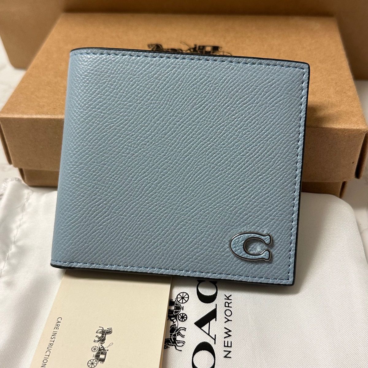 新品未使用 コーチ coach 財布 二つ折り 折り財布 Cロゴ|Yahoo 新品未使用 コーチ coach 財布 二つ折り 折り財布 Cロゴ|Yahoo
