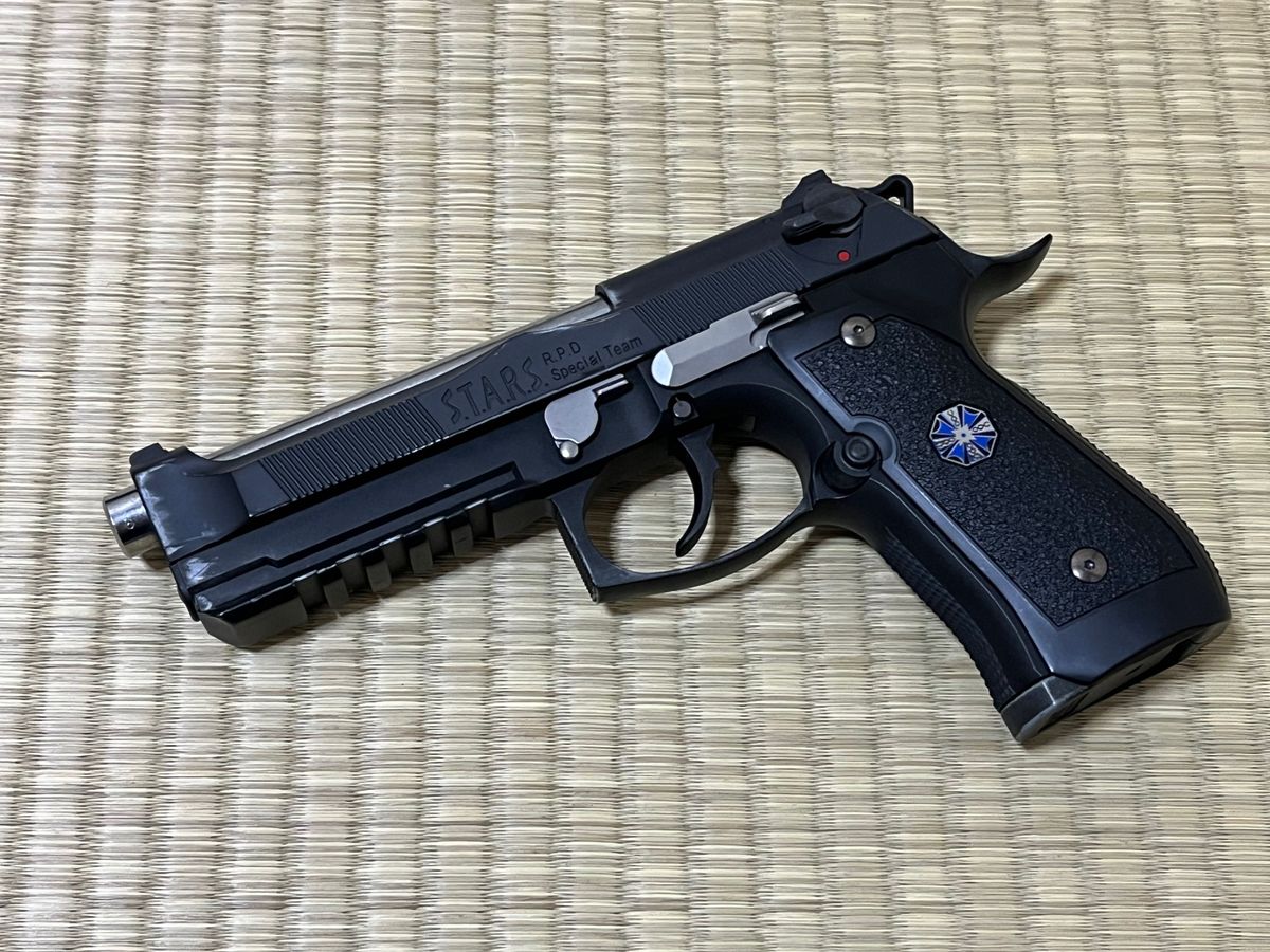 東京マルイ バイオハザード アルバート W モデル 01P 18歳以上 東京マルイ バイオハザード アルバート W モデル 01P 18歳以上