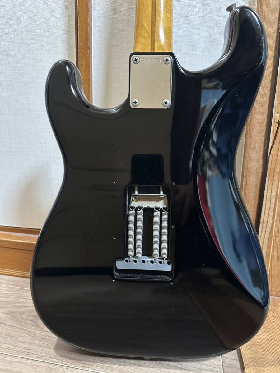 Fender Japan ST57 MADE IN JAPAN　日本製　ストラト 黒 Black 中古_画像6