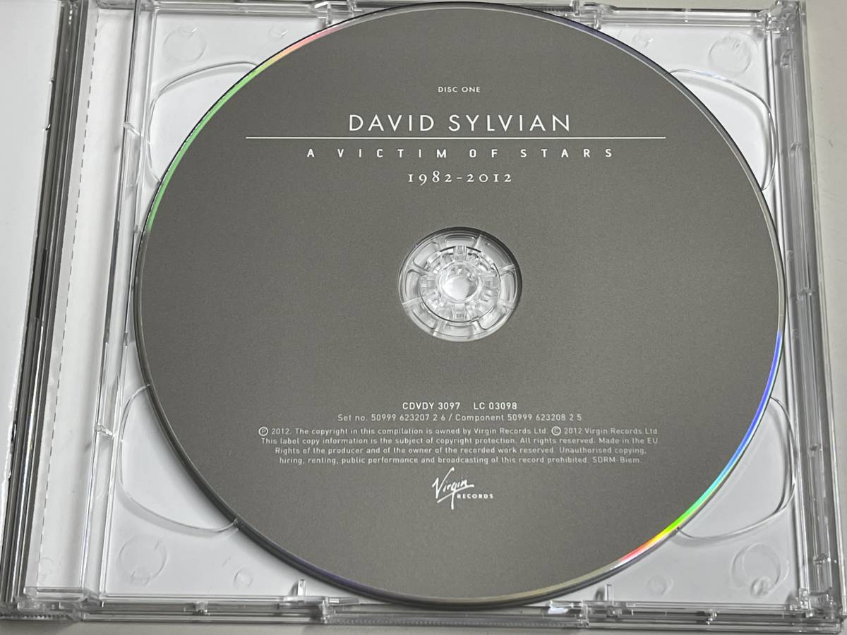 【2枚組CD美品】a victim of stars 1982-2012/david sylvian/ア・ヴィクティム・オブ・スターズ/デビッド・シルヴィアン【輸入盤】_画像3