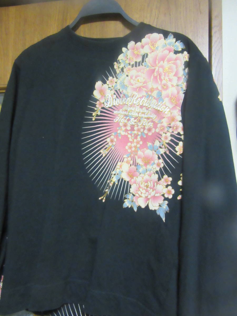 良品　抜刀娘　刀　長袖　ロンT シャツ　刺繍　長袖 長袖Tシャツ　エスサイズ　肩43㎝身幅48㎝着丈63㎝_画像4